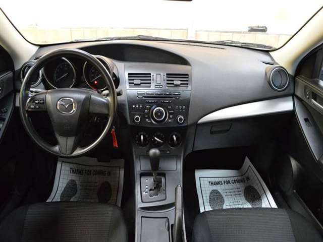 2013 Mazda Mazda3 i SV 4dr Sedan 5A